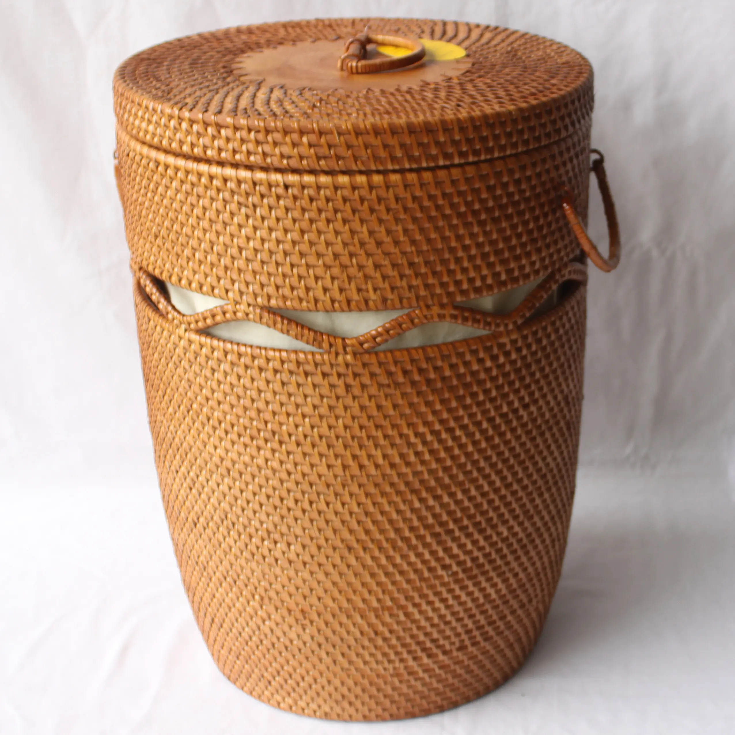 Cesta de mimbre tejida a mano con tapa, cesta de cartón para interiores, cestas de almacenamiento de regalo, cesto de Material Natural de fibra vegetal