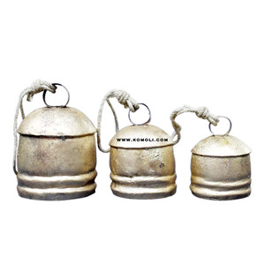 Campanas de Vaca Pequeñas de Metal, Campanas Rústicas de Hierro, Campanas Indias Talla - Product Image 1