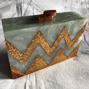 Pochette en résine verte et sac à main en zigzag pour femmes, fabriqué à la main par le fabricant lametierartz en inde - Product Image 5