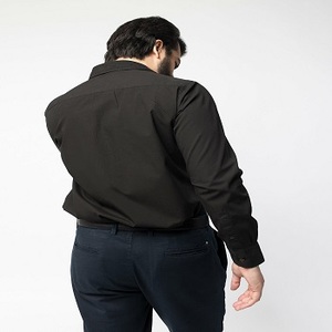 Camisas de vestir personalizadas OEM de alta calidad, negras, ajustadas y cálidas - Product Image 2