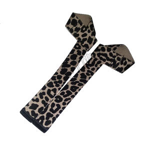 สายรัดยกน้ำหนักและออกกำลังกายในยิมพร้อมคุณสมบัติกันลื่นช่วยป้องกันฝ่ามือและข้อมือ - Product Image 1