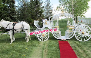 Carrosse de Cendrillon rose pour mariage, magnifique calèche tirée par des chevaux, élégantes calèches de Cendrillon à vendre aux États-Unis - Product Image 4