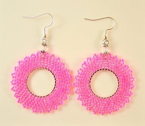 Pendientes Colgantes de Moda con Cuentas Redondas Miyuki Rosas, Hechos a Mano, para un Toque de Felicidad - Product Image 1