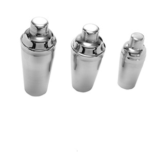 Shaker à cocktail en acier inoxydable personnalisé de luxe de qualité supérieure Accessoires de bar en métal durable Verres de qualité supérieure - Product Image 1