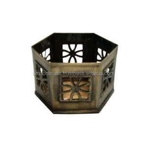 Portavelas votivo antiguo plateado Diseño clásico Forma cuadrada Portavelas votivo de metal Diseño en relieve - Product Image 2