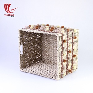 Panier en jonc de mer bon marché tissé à la main avec des mini glands pour le stockage de vêtements - Product Image 4