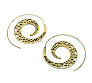 Bijoux bohème cadeau spirale laiton couleur or boucle d'oreille cadeaux d'anniversaire pour elle - Product Image 1