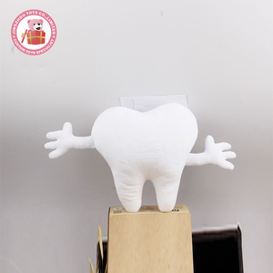 Abitudine del giocattolo farcita dei giocattoli della <span class=keywords><strong>peluche</strong></span> del dente bianco di sorriso promozionale creativo del regalo per il negozio del dentista - Product Image 3