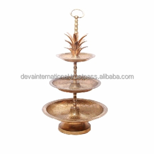 Bandeja de Servir de Latón con Diseño de Piña de 3 Niveles - Product Image 4
