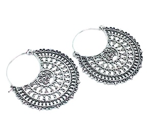 Vente en gros de boucles d'oreilles créoles en argent de style bohème avec diamants et perles bijoux indiens en laiton pour mariages et fêtes - Product Image 4
