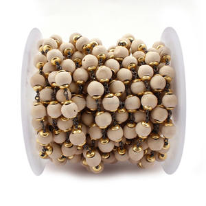 Cuentas Redondas de Madera Blanca de Una Pulgada con Tapa Dorada Chapada en Latón Negro, 8mm, Corte Liso, Cadena de Rosario con Eslabones Envueltos en Alambre, Joyería - Product Image 1