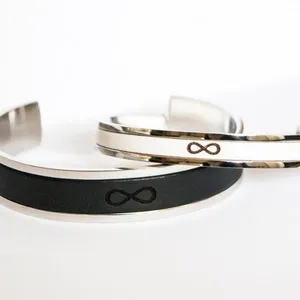 Jewelr — Bracelets infini assortis pour Couples, bijoux