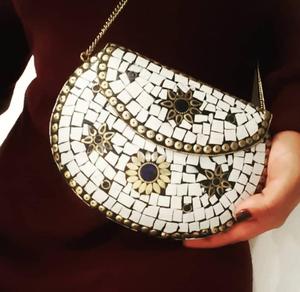 Bolso negro de metal con mal de ojo y mosaico, bolso de mujer a la moda para fiestas nocturnas a precio mayorista de LUXURY CRAFTS - Product Image 1