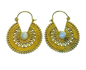 Pendiente de aro de piedra lunar de estilo bohemio de 40 mm para mujer, joyería de oreja de piedra de latón hecha a mano - Product Image 1