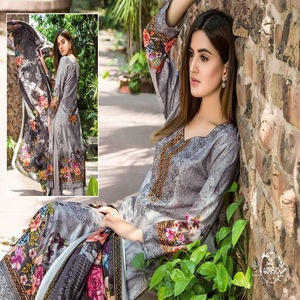 ชุดสนามหญ้าพิมพ์ลายปากีสถาน/ชุดปัญจาบพิมพ์ลาย salwar kameez/ladymade ชุดใน Lahore - Product Image 5