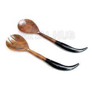 Ensemble de service à salade en bois durable et écologique Ustensiles faits à la main pour les cadeaux d'affaires Cadeaux d'entreprise Utilisation dans la cuisine et la salle à manger - Product Image 1