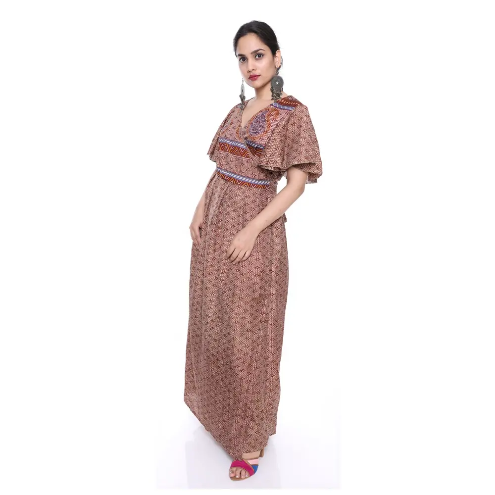 Vestido largo de estilo bohemio con espalda abierta, estampado