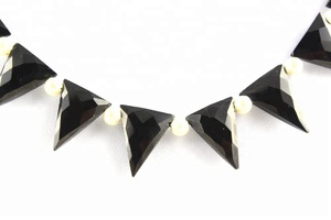 Belle pierre précieuse brillante 1 brin spinelle noire naturelle forme de Triangle à facettes perles de Briolett fabrication de bijoux faits à la main - Product Image 6