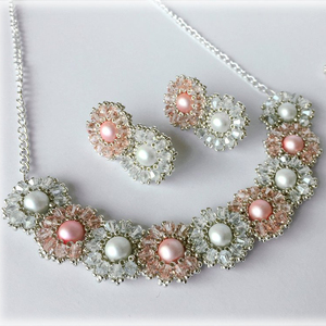 ชุดลูกปัดรูปทรงกลม คู่มือการประดิษฐ์ ความสุขที่ทำด้วยมือ - Product Image 1