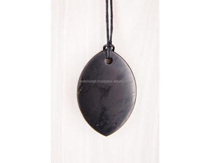 Colgante de pétalo Shungite/piedra Schungit - Product Image 1