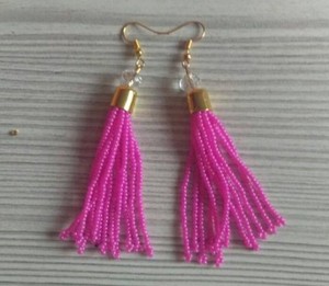 Boucles d'oreilles pendantes unisexes hip-hop élégantes en perles de verre japonaises - Product Image 3