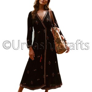 Vente en gros 100% coton Tenue de soirée Look bohème Dernier design hipster Robe longue tunique brodée multicolore pour femme Fabricant - Product Image 2