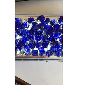 Saphir bleu naturel chauffé et traité, pierre brute - Product Image 3