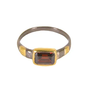 Venta caliente precio de fábrica 925 plata esterlina joyería mínima rectángulo granate piedra preciosa anillo chapado en oro - Product Image 1