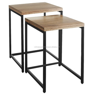 Ensemble de tables gigognes modernes avec dessus en bois de manguier naturel et meubles de salon en fer pour la maison ou le bureau - Product Image 1