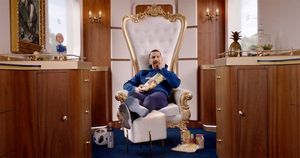 เก้าอี้ไม้คาบารอฟสค์ คิง ซลาตัน ชุดเฟอร์นิเจอร์ห้องนั่งเล่นสไตล์โมเดิร์น เก้าอี้เจ้าหญิงไซอารินี งานฝีมือจากอินโดนีเซีย จีน เวียดนาม - Product Image 3