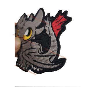 Patchs écussons personnalisés brodés pour vêtements, pièces, produit à la mode, vente en gros - Product Image 2