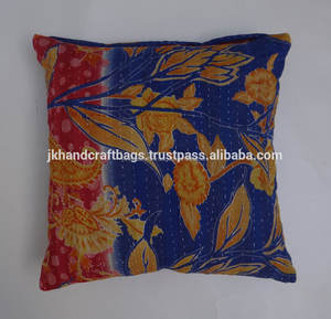 ปลอกหมอนดีไซน์ลายดอกไม้ทำด้วยมือของ Kantha อินเดีย - Product Image 3