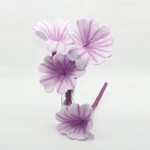 Fleurs en feutre de laine de Nouvelle-Zélande écologiques, faites à la main par des femmes artisans népalaises pour la décoration festive de la maison et les cadeaux, artisanat artisanal du Népal - Product Image 4