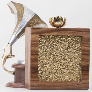 Bandoleras de madera hechas a mano para mujer, bolsos de mano de calidad, de Metal indio, piedra dorada, hecho a mano, de metal, con perlas - Product Image 2