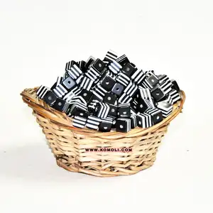 Forma cuadrada capas de resina de perlas para joyería haciendo formas y diseños personalizados de resina y acrílico cuentas de plástico - Product Image 1