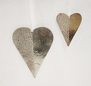 ผู้ผลิตที่เชื่อถือได้ของการออกแบบล่าสุดไม้แขวนมือแกะสลักหัวใจคุณภาพสูงในราคาขายส่ง - Product Image 3