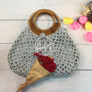 Haak Ringen Tas Met Gewaxt Rotan Handvat - Product Image 2