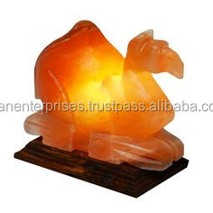 Pakistani Lampe artisanale en sel rose chameau de l'Himalaya avec ampoule et base en bois Style Feng Shui écologique - Product Image 2