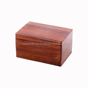 American Style Wooden Urn by Brassworld India - Product Image 3