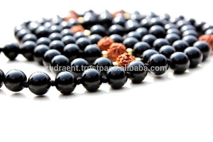 Collier de perles Mala noué spirituel de qualité supérieure, Onyx noir Rudraksha, colliers de perles d'artiste indien faits à la main - Product Image 5