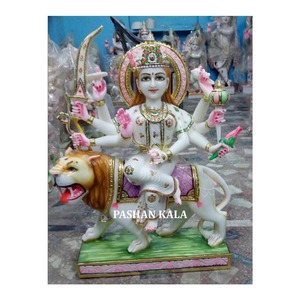 Sculptures de la déesse Durga Maa en marbre blanc assise sur un lion - Product Image 1