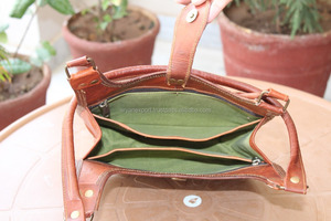 กระเป๋าหนังแท้แฮนด์เมด Hobo Tote กระเป๋าสะพาย - Product Image 6