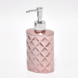 ตู้ทำสบู่อะคริลิกทรงรีสำหรับใช้ในครัวเรือนและห้องน้ำโรงแรมดีไซน์หลอดเลือดดำรูปสี่เหลี่ยมขนมเปียกปูนแบบคู่ที่ทันสมัย - Product Image 4