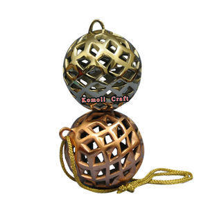 Cobre níquel plateado de metal adornos de Navidad decoración Bola de adorno de diseño personalizado grabado - Product Image 1