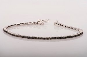 Pulsera de Tenis Clásica con 4 Quilates de Diamantes Negros Naturales en Oro Amarillo de 14k para Unisex - Product Image 2