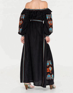 ผ้าลินินคุณภาพสูง 100% Boho วินเทจสีดําปิดไหล่ยาวชุดยูเครนพร้อมพู่แฮนด์เมดเย็บปักถักร้อยชุดปาร์ตี้ - Product Image 4