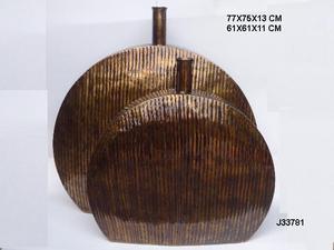 Florero de patrón martillado Vertical de latón de alta calidad en dos tamaños en acabado de latón antiguo decoración del hogar - Product Image 3