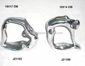 Figuras de Aluminio Fundido con Acabado Pulido Espejo en Posturas Gimnásticas, Escultura Decorativa de Metal - Product Image 2