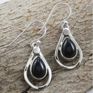 Classic black onyx gemstone 925 sterling silver earring handmade silver Elegant looking Earring