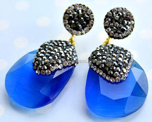 Iced Catseye Gemstone Boucles d'oreilles de mariée de couleur bleu clair et foncé de Turquie - Product Image 1